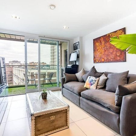 1 Bedroom Penthouse Flat In East London Eksteriør bilde