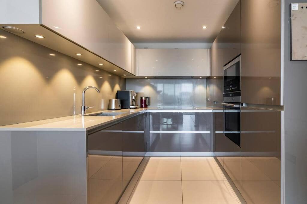 1 Bedroom Penthouse Flat In East London Eksteriør bilde