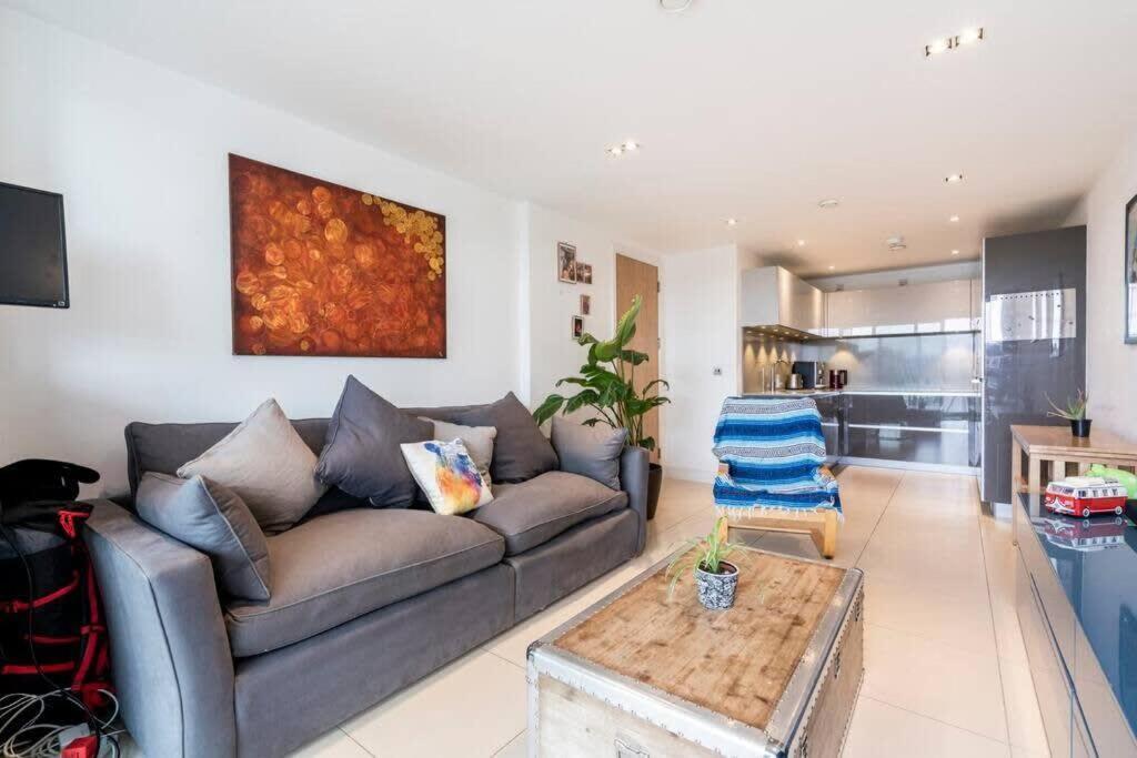 1 Bedroom Penthouse Flat In East London Eksteriør bilde