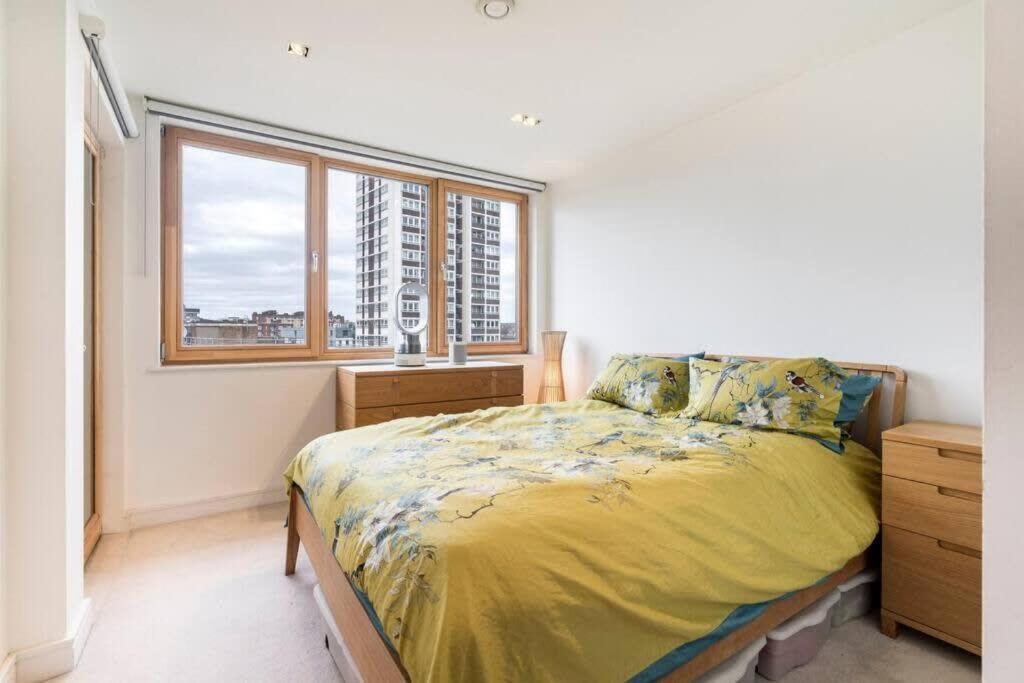 1 Bedroom Penthouse Flat In East London Eksteriør bilde